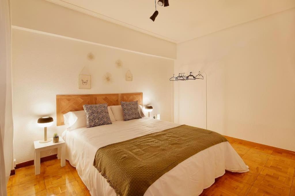 Apartamento Maura 2 Dormitorios Oviedo Exteriör bild